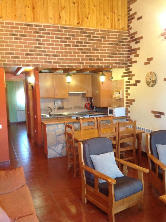 Casa Rural La Vega De Gredos Guest House San Martin de la Vega del Alberche ภายนอก รูปภาพ